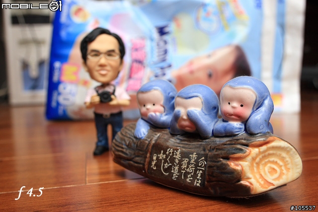 尿布裡有Canon EF 20mm f/2.8!!!撿起來PK 10-22mm