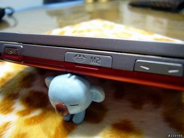 打部溜九一零唉(W910I)之閃光彈