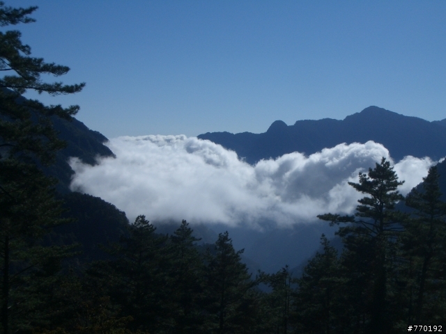 合歡山悍馬渡假行