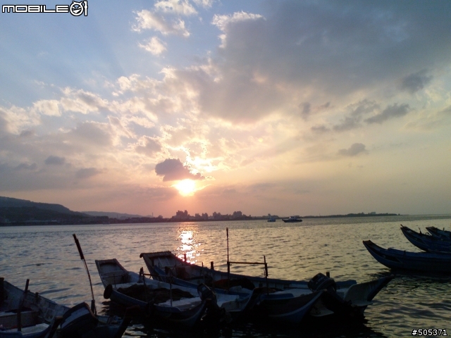 騎著折疊車帶著P1i 流浪到淡水