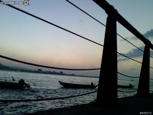 騎著折疊車帶著P1i 流浪到淡水