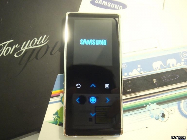 海豚生日的新禮物SAMSUNG YP-K3低調中的小小奢華{附照}...
