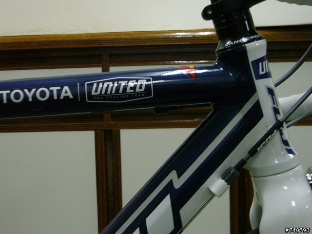 熱騰騰! 2008FUJI Roubaix LTD TOYOTA車隊塗裝版 開箱~!(未完..)