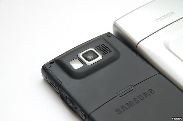 Qwerty手機評比 - SAMSUNG i608 V.S NOKIA E61