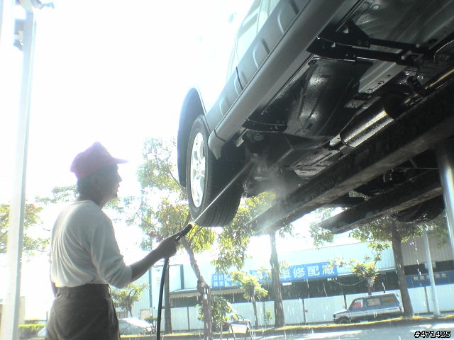 CRV3 新車底盤阻泥防鏽隔音施工