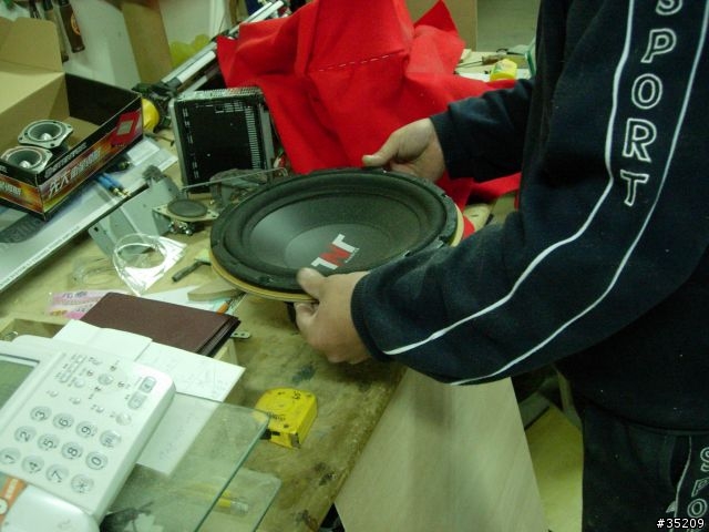 行李箱重低音木工(12/11更新店家資訊)