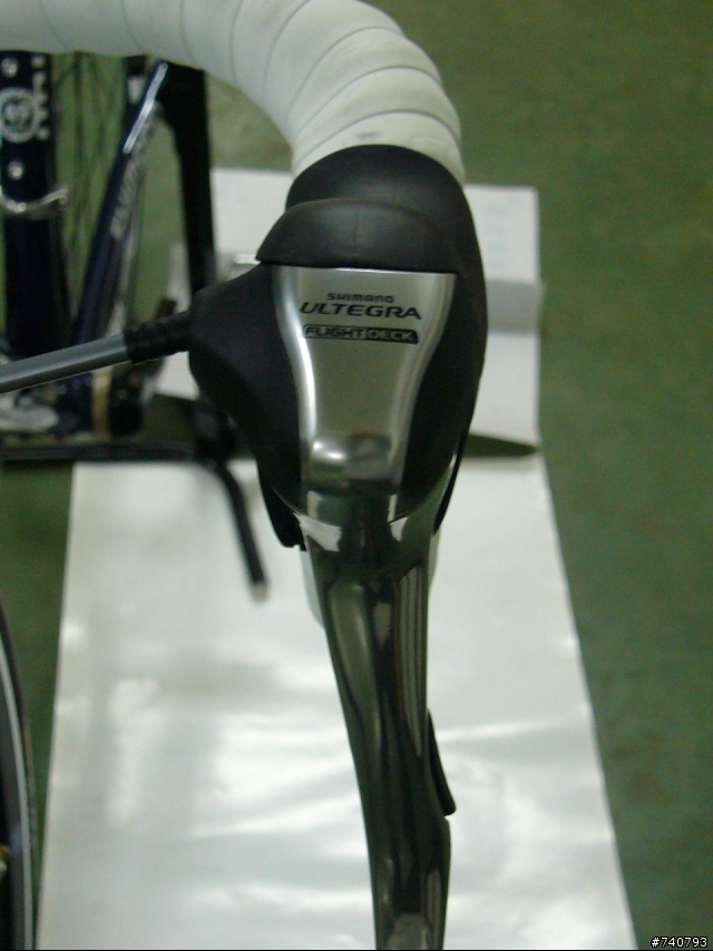 熱騰騰! 2008FUJI Roubaix LTD TOYOTA車隊塗裝版 開箱~!(未完..)