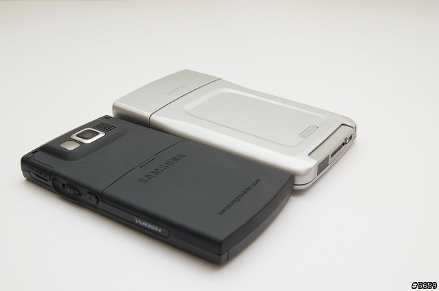 Qwerty手機評比 - SAMSUNG i608 V.S NOKIA E61