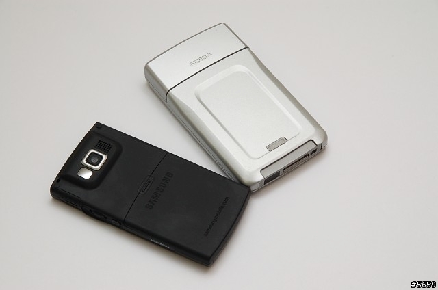 Qwerty手機評比 - SAMSUNG i608 V.S NOKIA E61