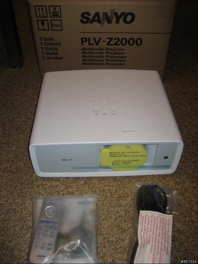 SANYO PLV-Z2000液晶體家庭影院投影機開箱分享