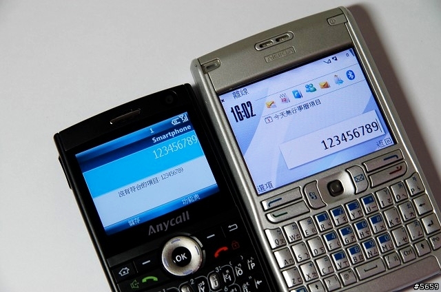 Qwerty手機評比 - SAMSUNG i608 V.S NOKIA E61