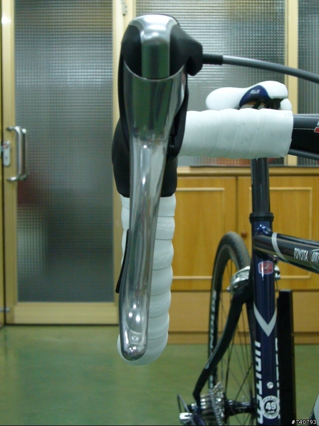 熱騰騰! 2008FUJI Roubaix LTD TOYOTA車隊塗裝版 開箱~!(未完..)