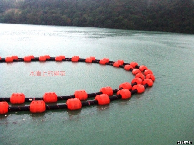 麥可 一隻腳完成石門水庫之旅