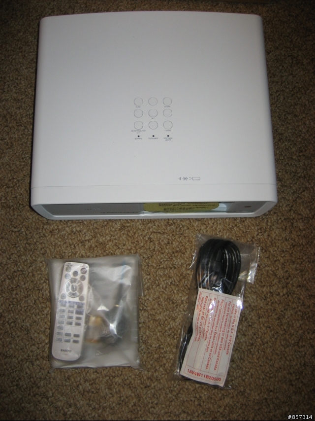 SANYO PLV-Z2000液晶體家庭影院投影機開箱分享