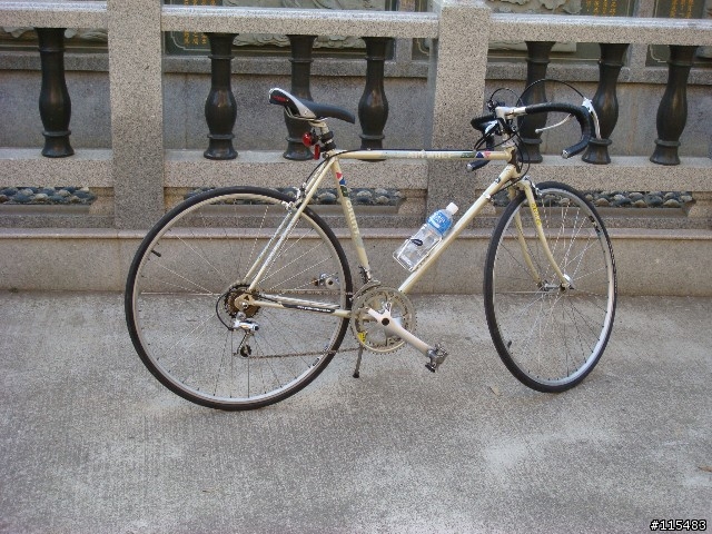 (分享)我的第一台鋼管公路車Giant AIRWOLF.......