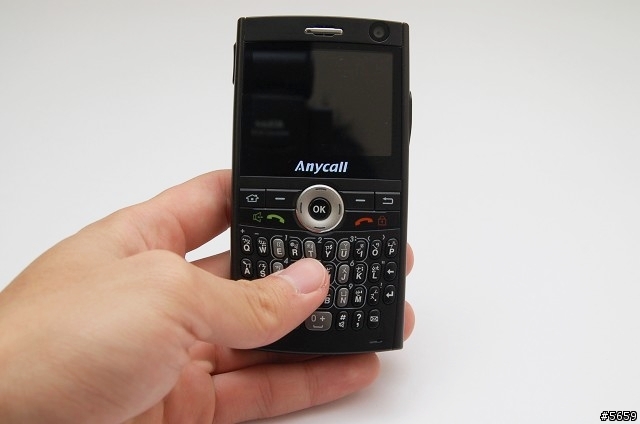 Qwerty手機評比 - SAMSUNG i608 V.S NOKIA E61