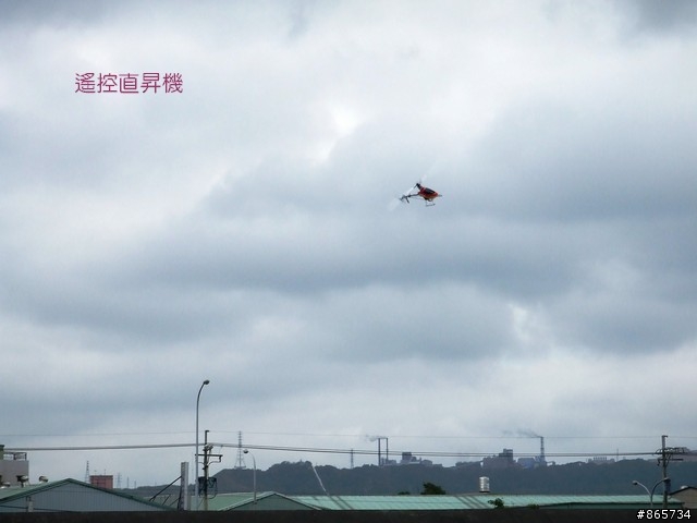 麥可 一隻腳完成石門水庫之旅