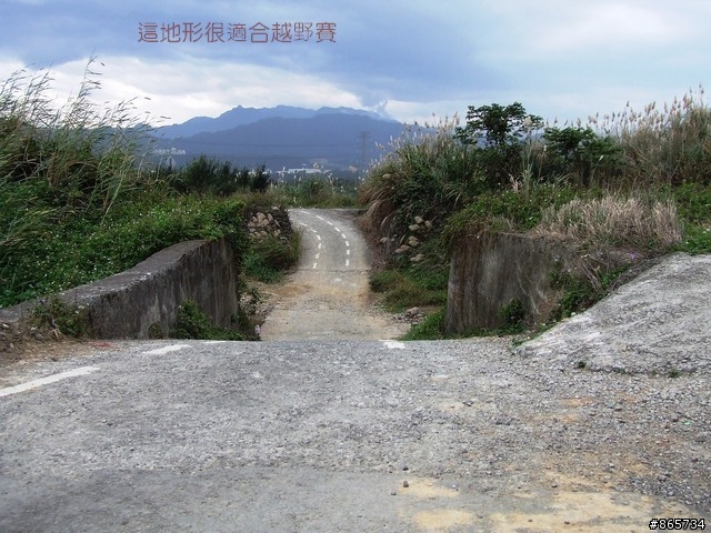 麥可 一隻腳完成石門水庫之旅