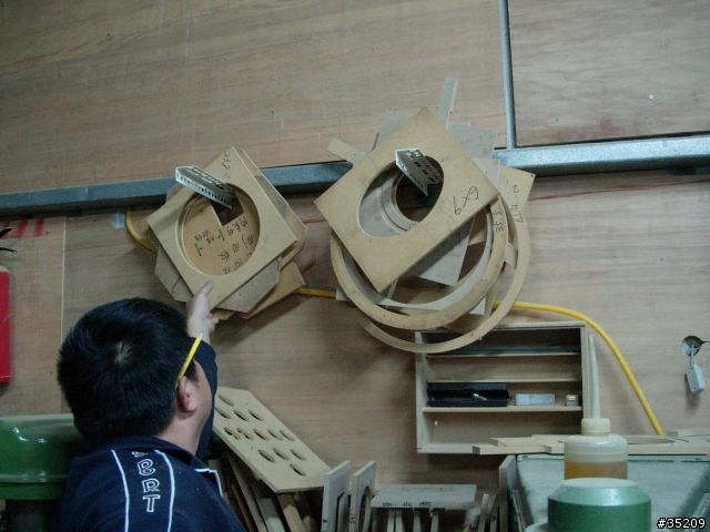 行李箱重低音木工(12/11更新店家資訊)