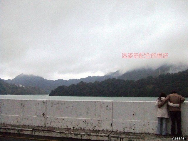 麥可 一隻腳完成石門水庫之旅