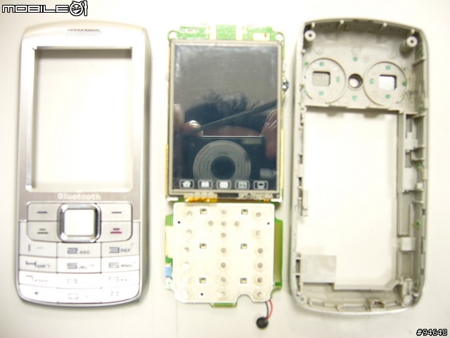 大陸手機CECT C9000解剖照...