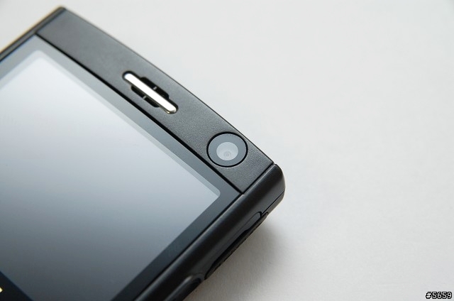 Qwerty手機評比 - SAMSUNG i608 V.S NOKIA E61