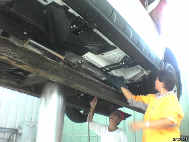 CRV3 新車底盤阻泥防鏽隔音施工