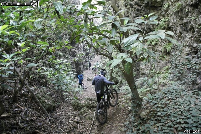<寫真集> 台南 To 高雄 大崗山 OFFROAD挑戰 圖多