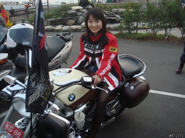美式機車俱樂部(公屏會)歡迎3位女車友加入小港機場喝咖啡..