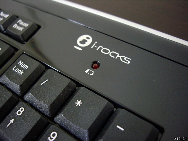 太座的新玩具~i-rocks RF-6570無線鍵盤滑鼠組