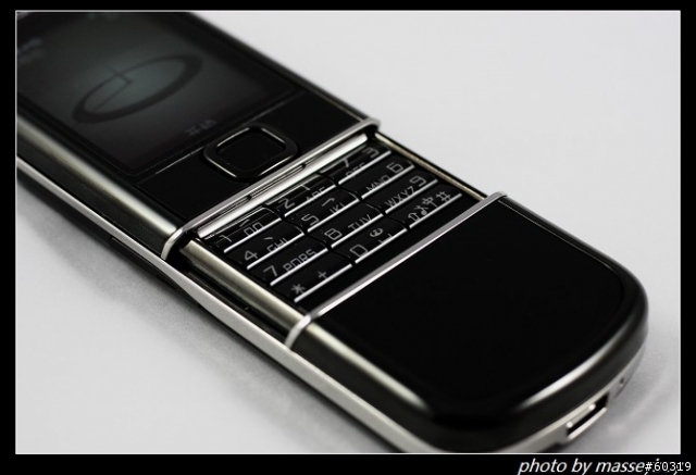 NOKIA8800 Arte揭开贵丽面纱