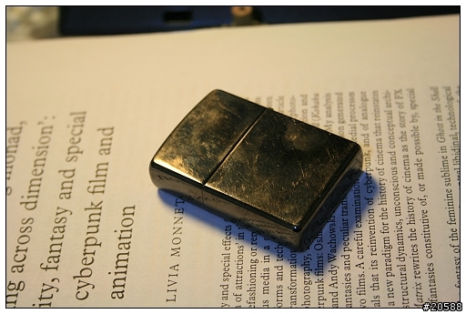日版 Zippo: life is too dull without music