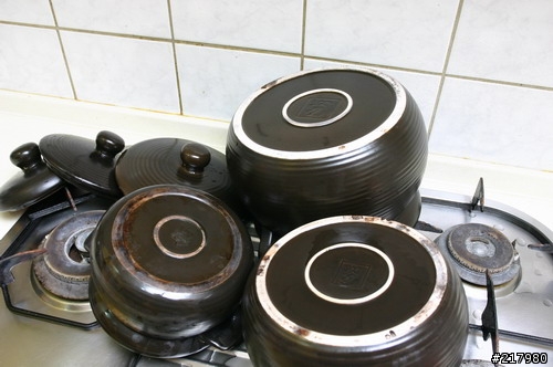 「煮男分享」讓燉煮的食物變美味的陶鍋