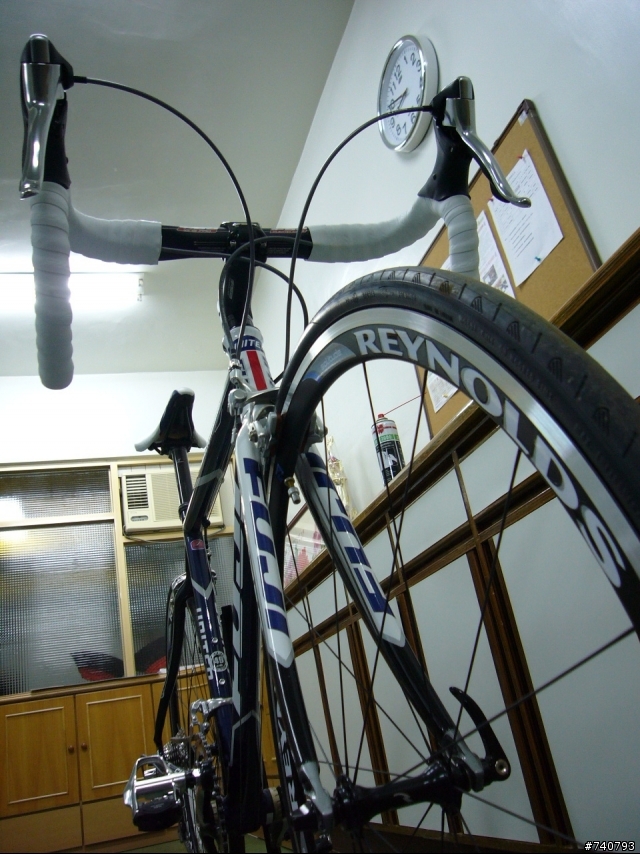 熱騰騰! 2008FUJI Roubaix LTD TOYOTA車隊塗裝版 開箱~!(未完..)