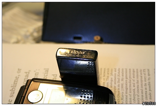 日版 Zippo: life is too dull without music