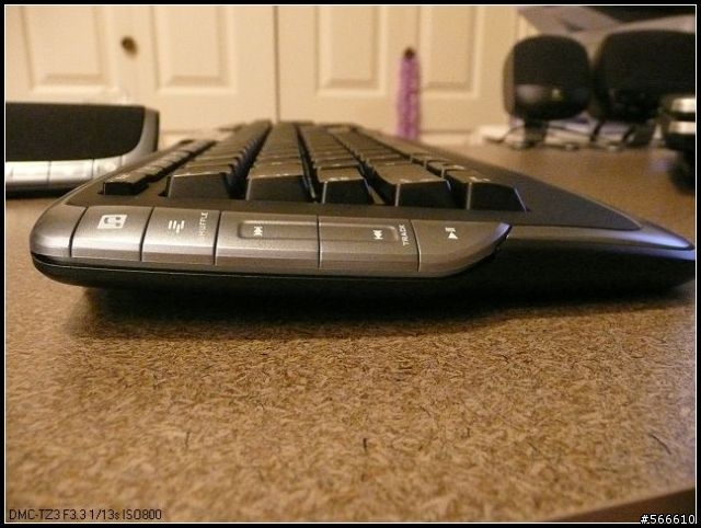 分享...Logitech Easy Call Desktop滑鼠鍵盤combo