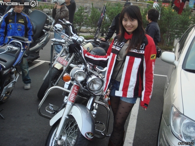 美式機車俱樂部(公屏會)歡迎3位女車友加入小港機場喝咖啡..