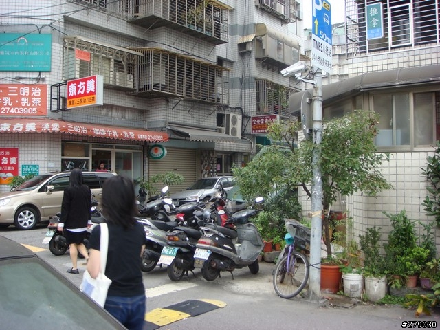 微風旁的平民美食 - 雲南小館哨子麵