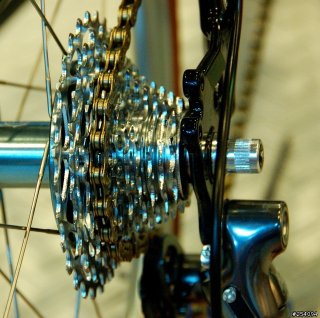 尋找心中的摺疊車-- DAHON 趕快長大讓我騎吧! (終於肯長大讓我騎一下了)