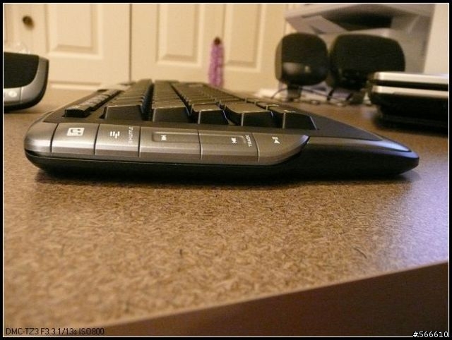 分享...Logitech Easy Call Desktop滑鼠鍵盤combo