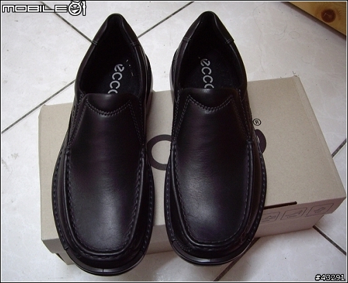 ecco休閒鞋