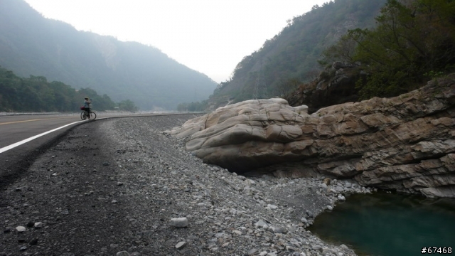 史上最短Off Road之我騎在河床上 - 谷關<>東勢