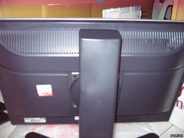改裝benq 22吋 monitor於viewsonic 可旋轉氣壓腳架
