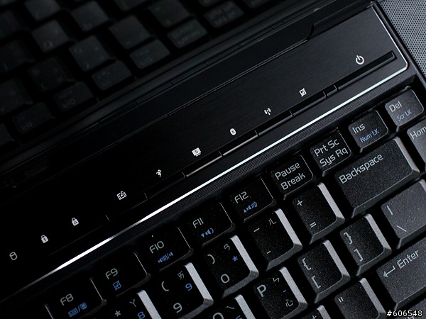 大容量新體驗 - ASUS V1S 勸敗入手