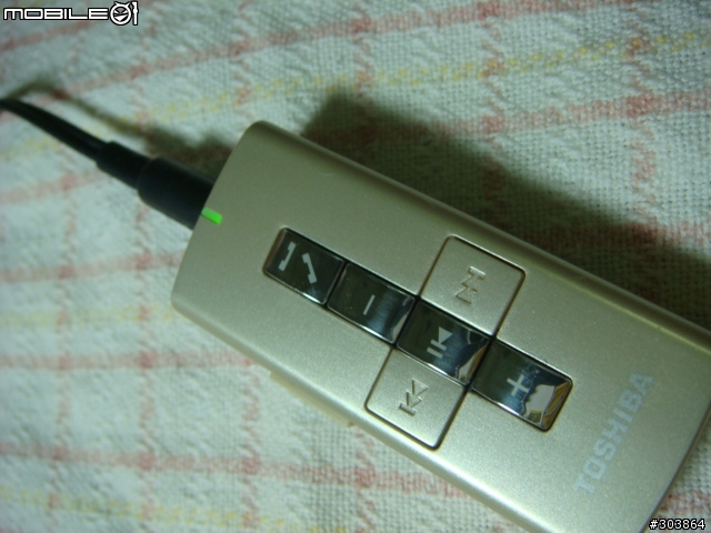 【分享】非売品!920T藍牙立體聲耳機~開箱文!