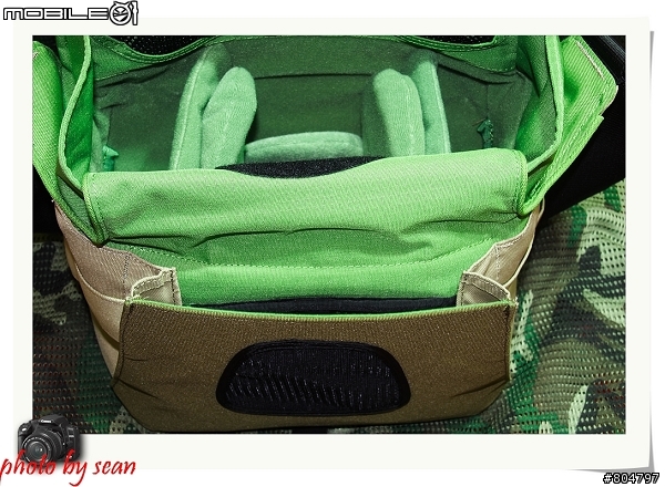 分享 澳洲"小野人"...Crumpler 6 Million 相機包