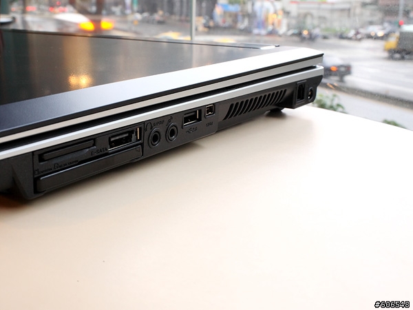 大容量新體驗 - ASUS V1S 勸敗入手