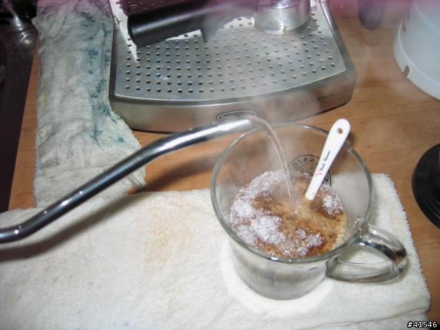寒冷冬夜中,獨身男子的溫暖玩伴…