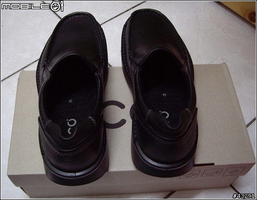 ecco休閒鞋