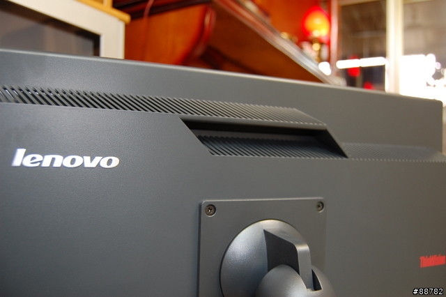 冷門的選擇 Lenovo ThinkVision L220x